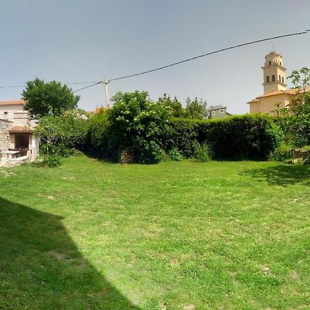 Holiday Home Mihovilovic プレマントゥーラ エクステリア 写真