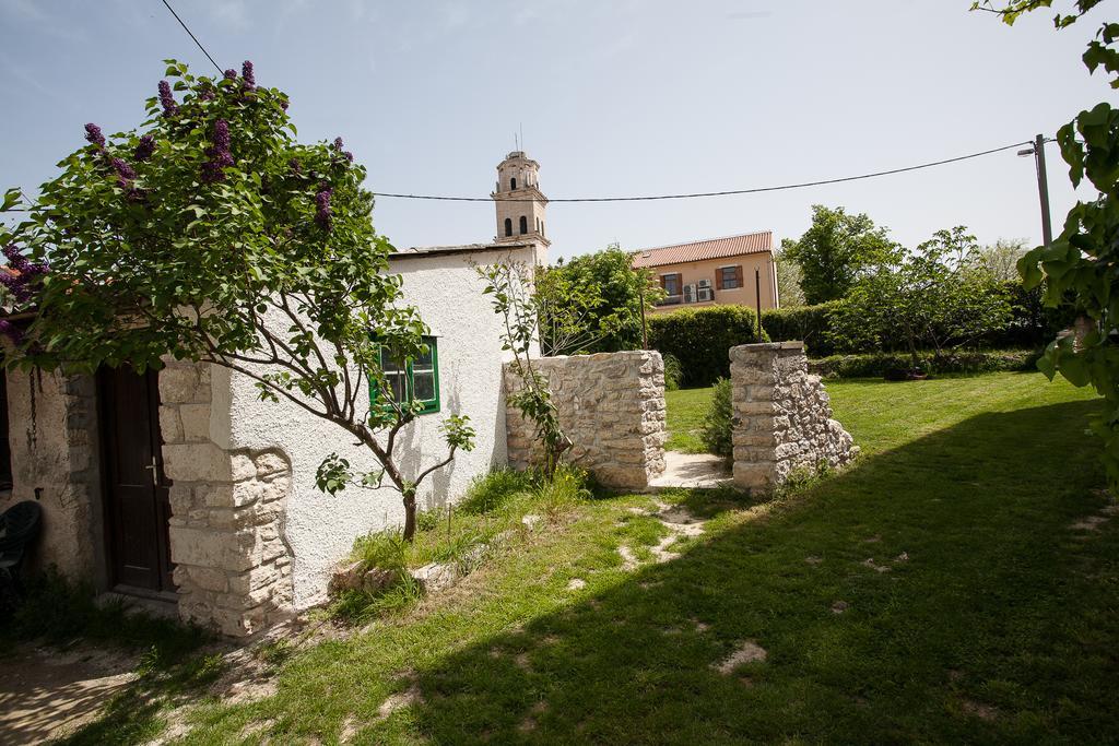 Holiday Home Mihovilovic プレマントゥーラ 部屋 写真