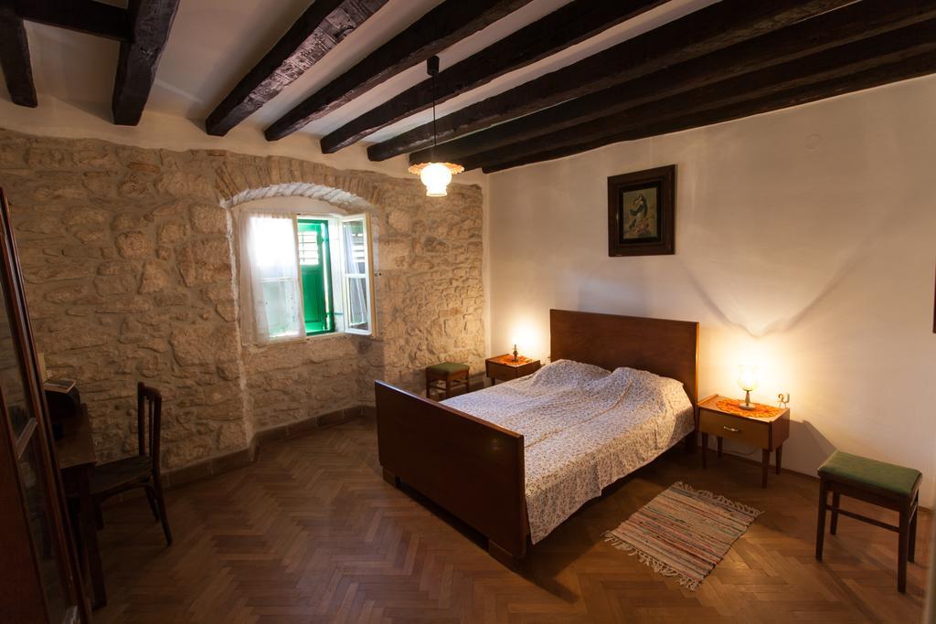 Holiday Home Mihovilovic プレマントゥーラ 部屋 写真